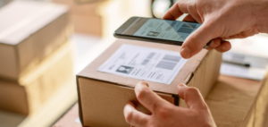 Scan shipping labels – say goodbye to outdated handheld scanners with the Scanbot SDK